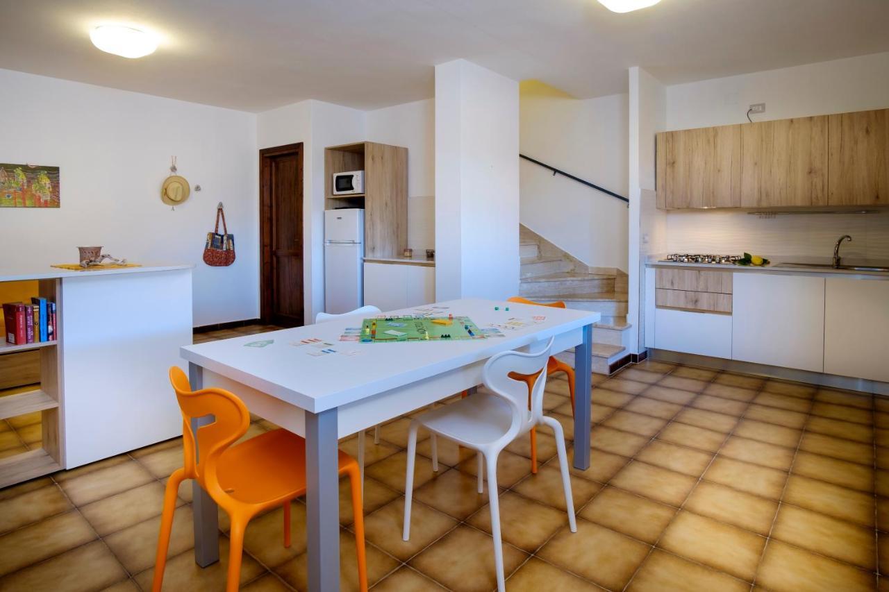 Residence Appartamenti Caffarena Arbatax Bagian luar foto