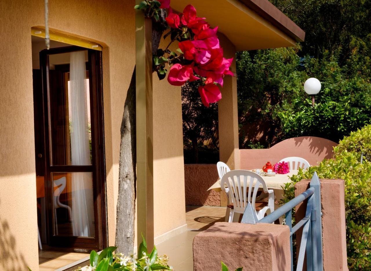 Residence Appartamenti Caffarena Arbatax Bagian luar foto