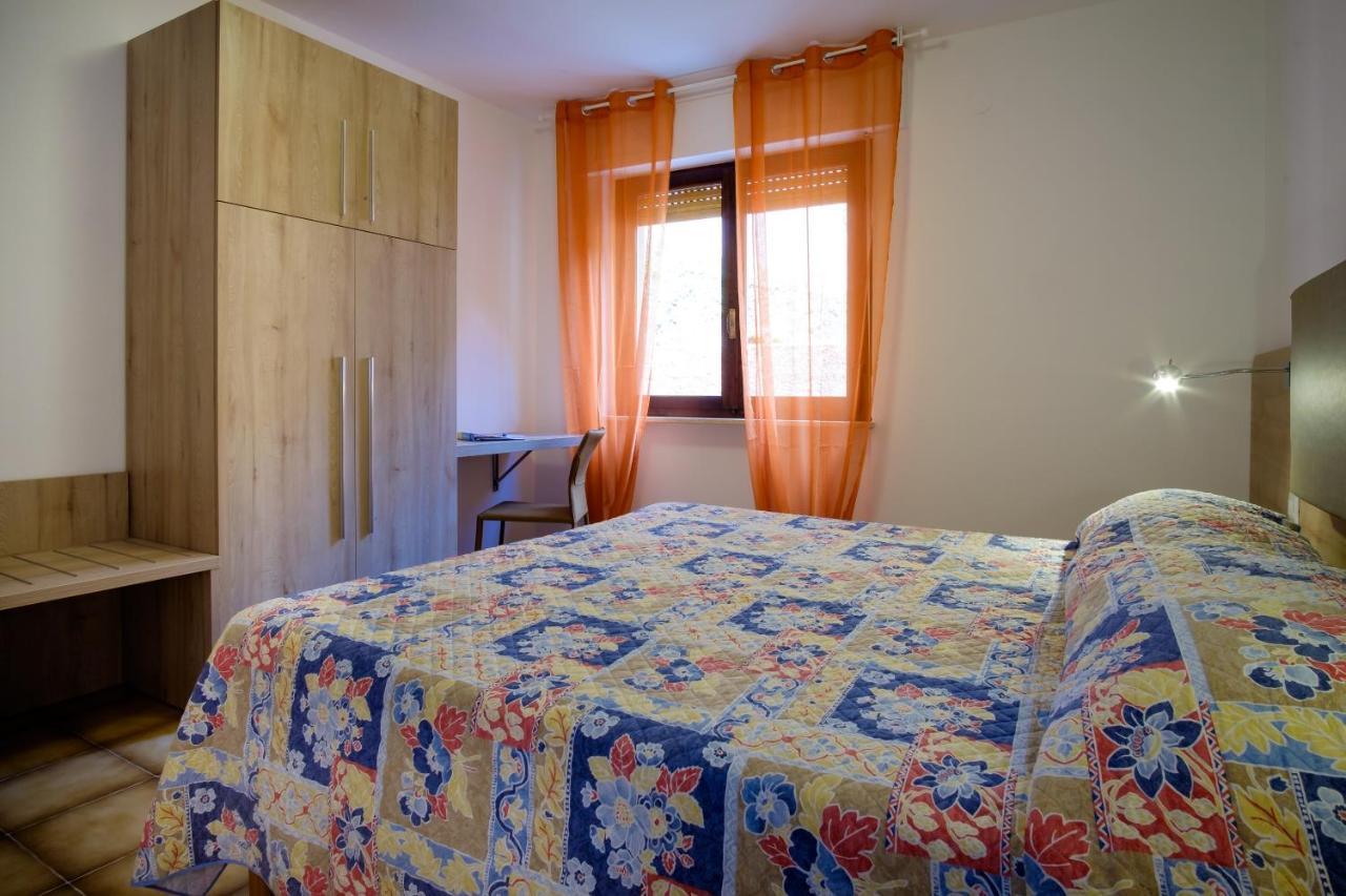 Residence Appartamenti Caffarena Arbatax Bagian luar foto