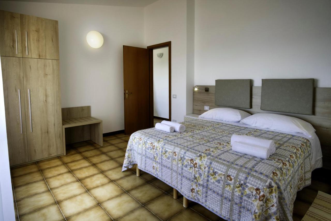 Residence Appartamenti Caffarena Arbatax Bagian luar foto