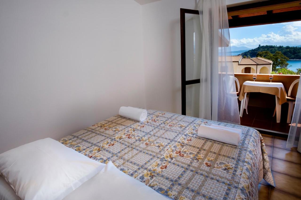 Residence Appartamenti Caffarena Arbatax Bagian luar foto