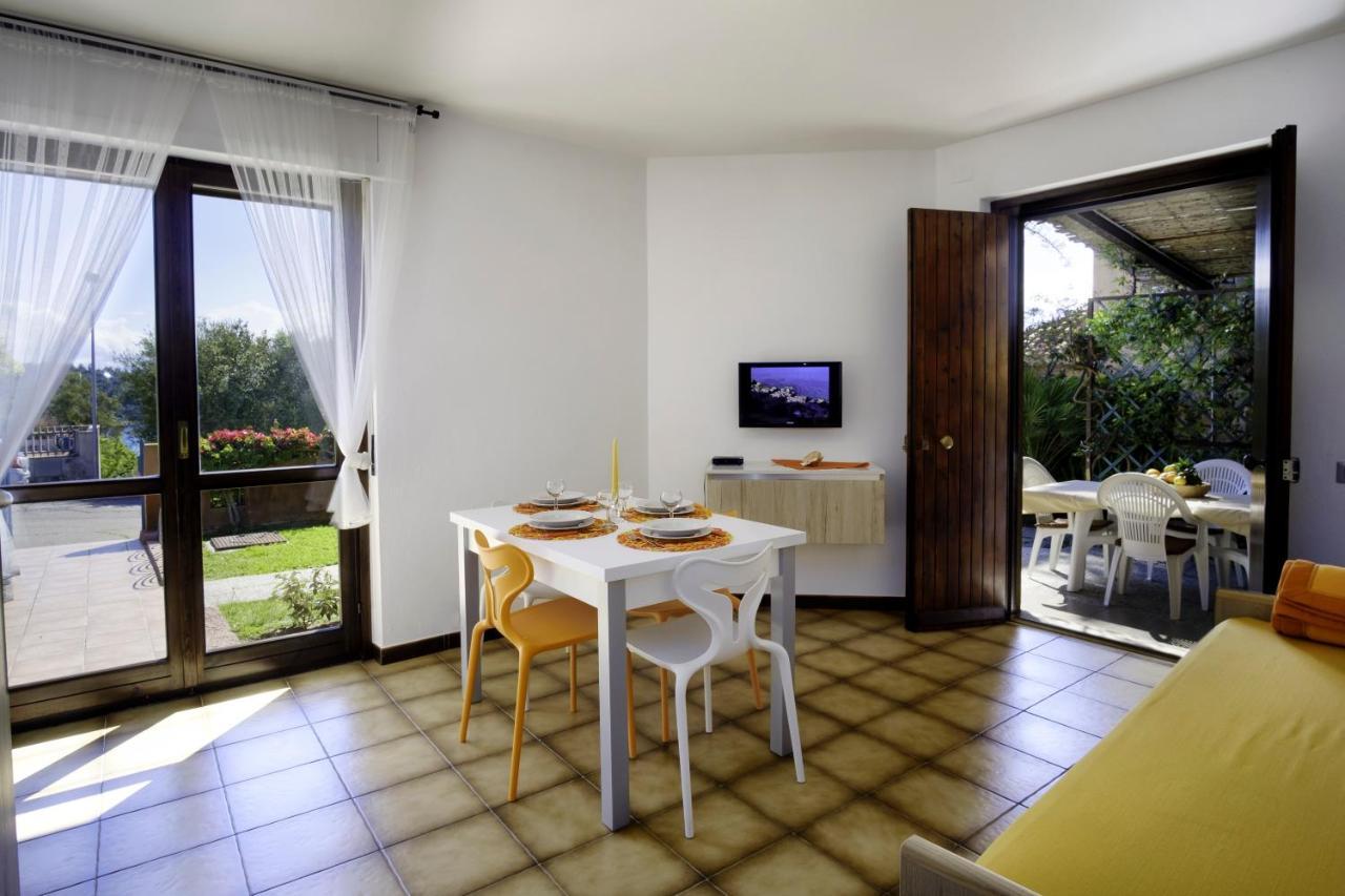 Residence Appartamenti Caffarena Arbatax Bagian luar foto