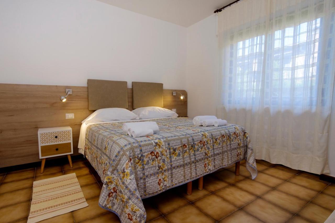 Residence Appartamenti Caffarena Arbatax Bagian luar foto